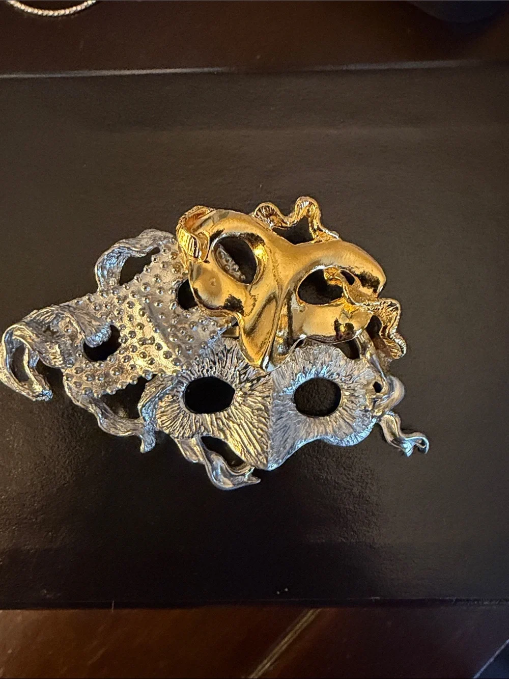 Vintage 1997 M. Milleur Signed Mardi Gras Mask Brooch Pin Pewter